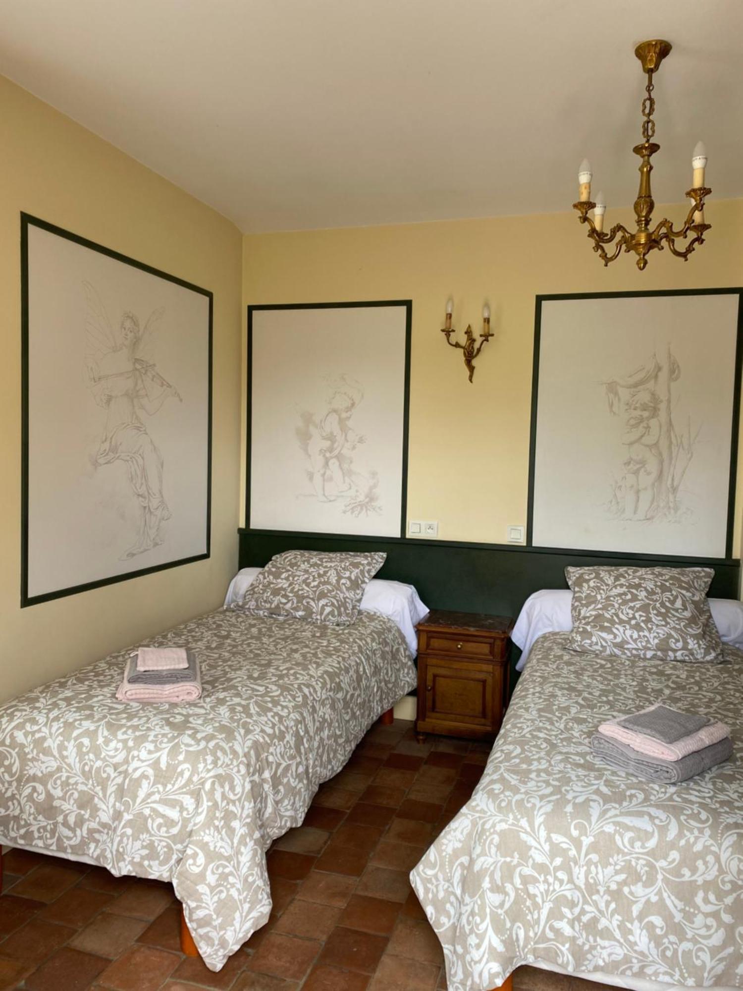 Bed and Breakfast La Valiniere Seur Екстер'єр фото